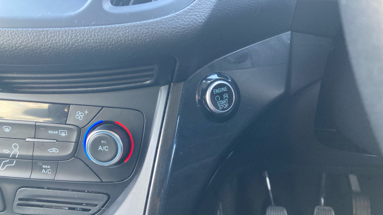 Ford Kuga 1.5 TDCi Titanium Edition 5dr 2WD Diesel Estate